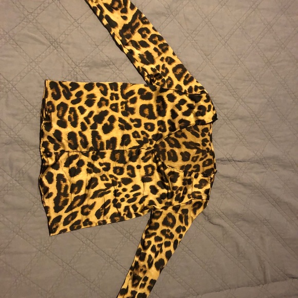 Long sleeve cheetah blouse - Picture 4 of 7